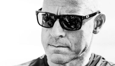🚨 What could Brailsford's pause on cycling transfers mean for Ineos Grenadiers? 🇬🇧