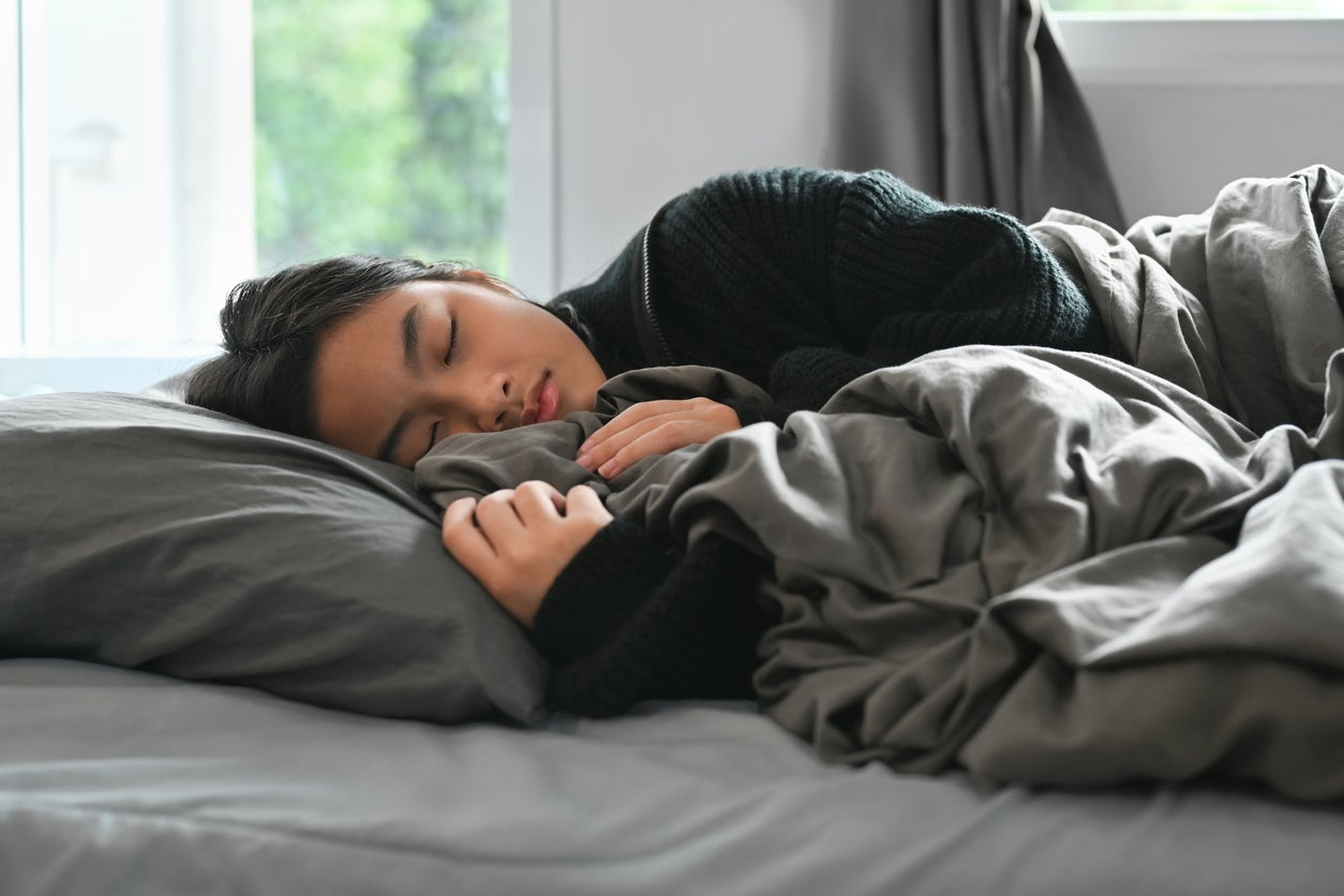 The study of 17- to 25-year-olds linked better sleep quality, fruit and vegetable consumption and exercise with better mental wellbeing