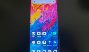 I Tested a $200 Budget Phone and It Didn't Make Me Look Like a Cheapskate