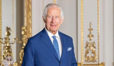King Charles receives warm welcome at Balmoral Castle