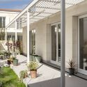 Les Échoppes Bastide Housing / eliet&lehmann architectes - Exterior Photography, Door, Garden, Courtyard, Column, Patio, Balcony