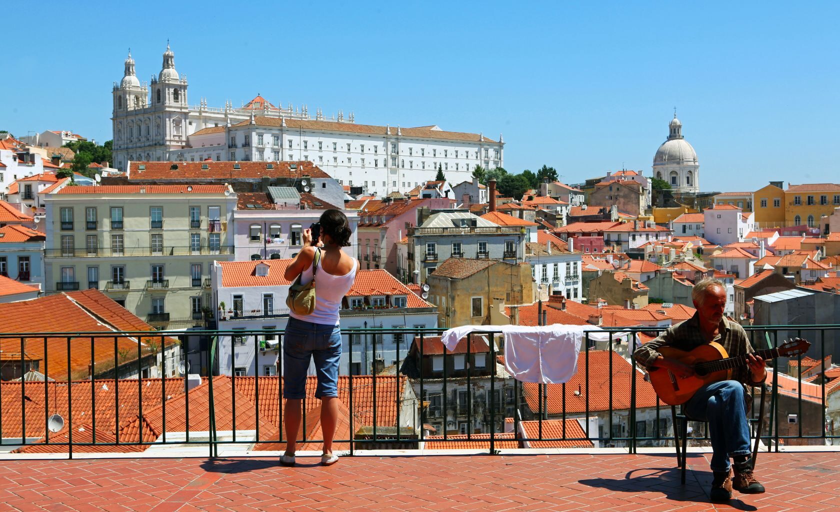 Foreigners 'save' Social Security from losing contributors