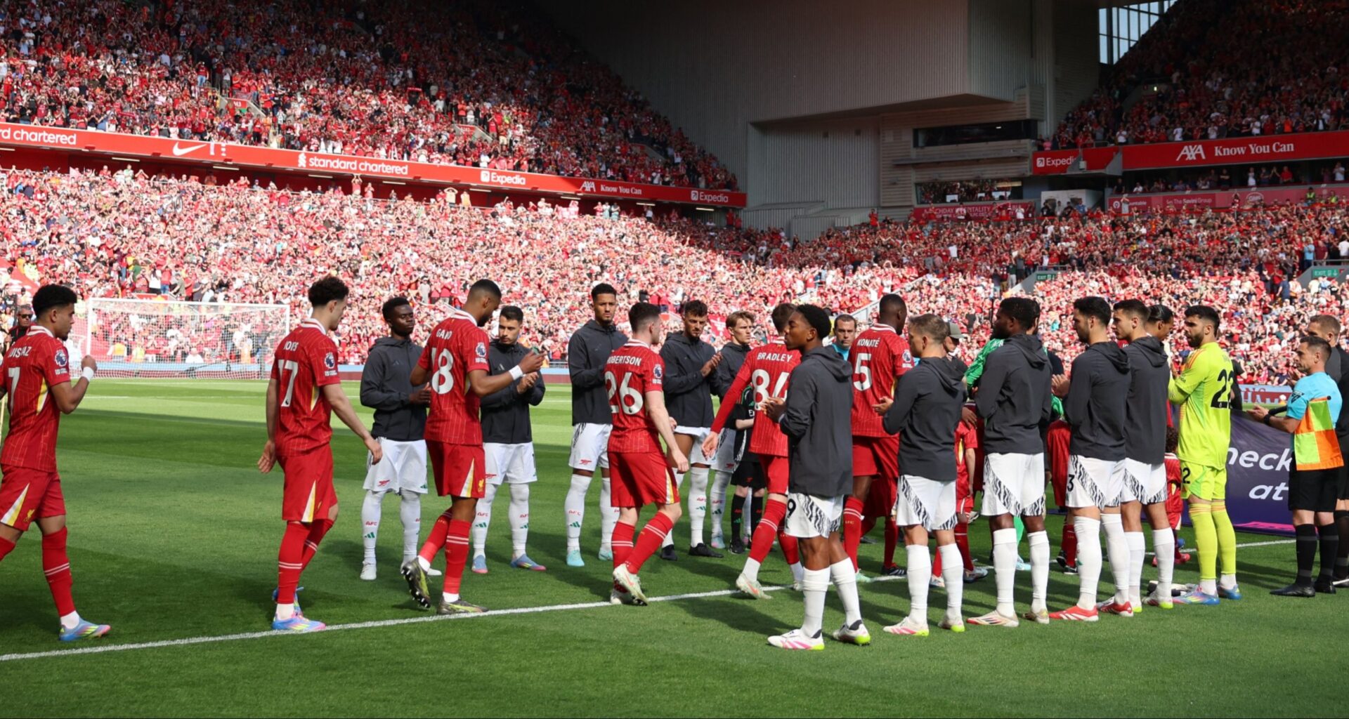 £25m Liverpool target approached by Arsenal, he's now debating his future