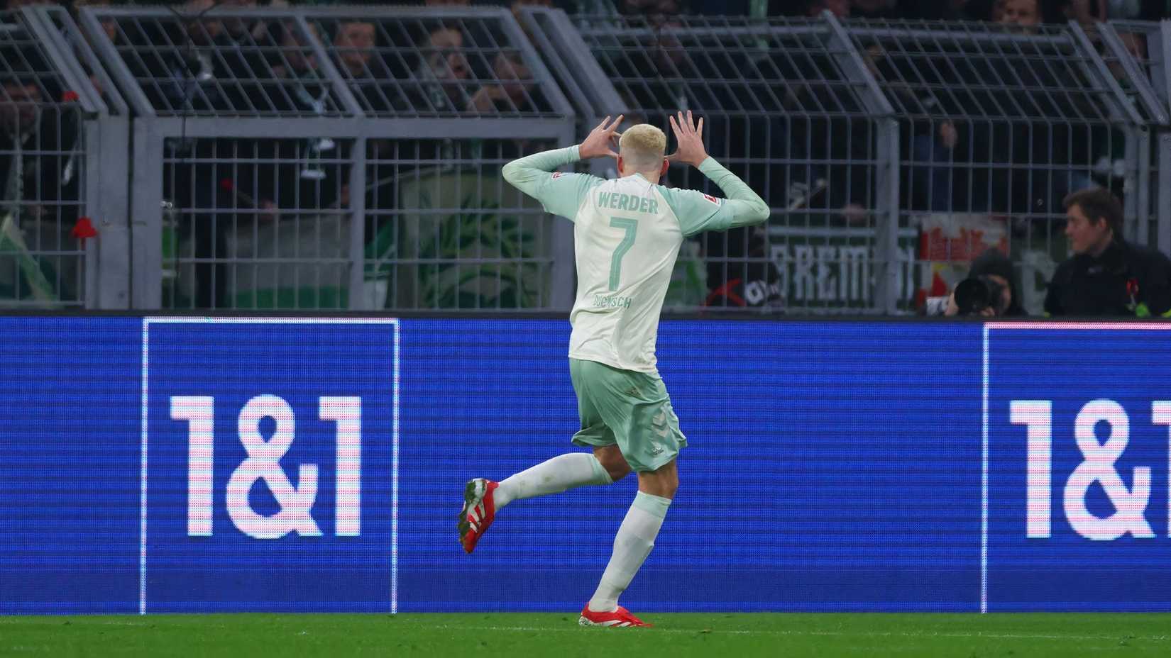 Marvin Ducksch scores for Werder Bremen vs Borussia Dortmund