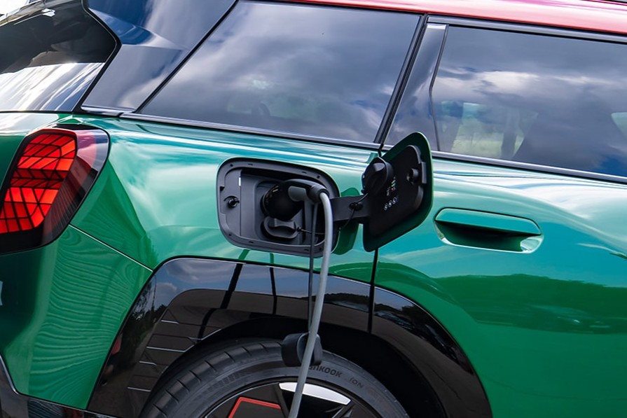 BEV growth slows in July as UK market awaits clarity on Electric Car Grant