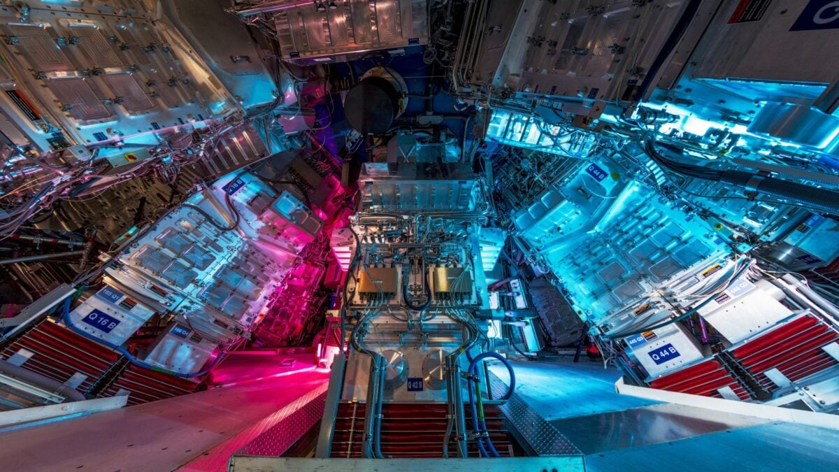 Scientists Taught AI to Predict Nuclear Fusion Success—and It's Actually Working