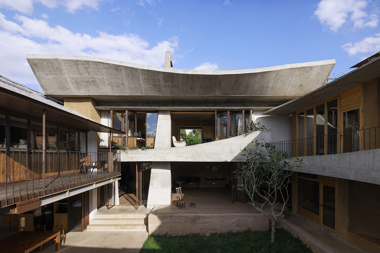 No. 8 House in Dongnan Village  / xiān Architects - Image 1 of 35