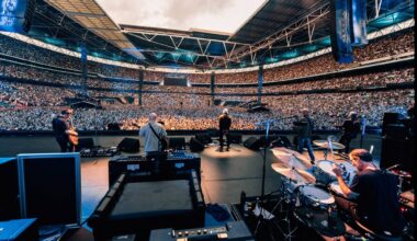 Oasis fans react to witnessing man's death at Wembley Stadium: "It seemed unsafe"