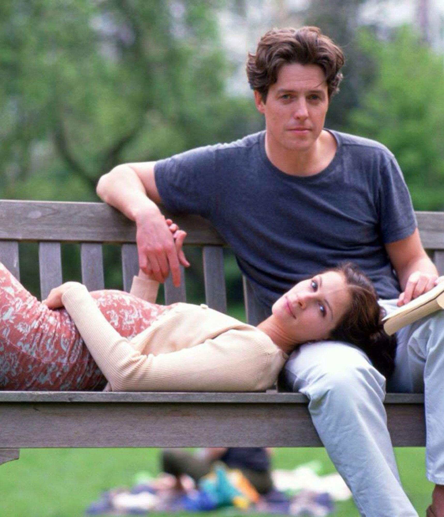 Julia Roberts and Hugh Grant filming the end scene in Notting Hill