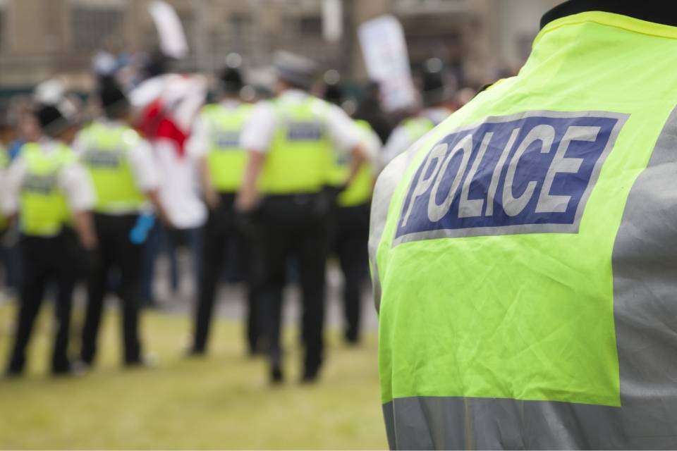 4.2% pay rise for police officers across England and Wales