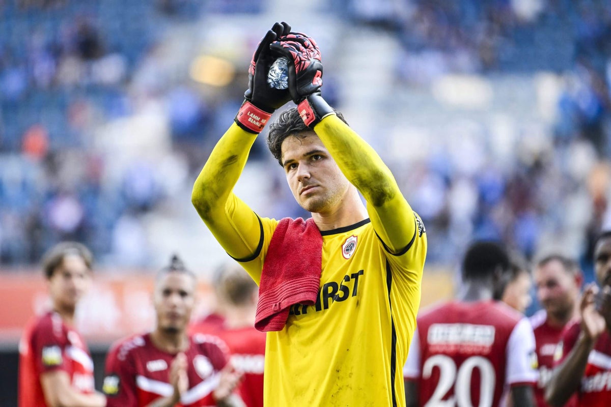 Manchester United advancing in Senne Lammens talks with Royal Antwerp