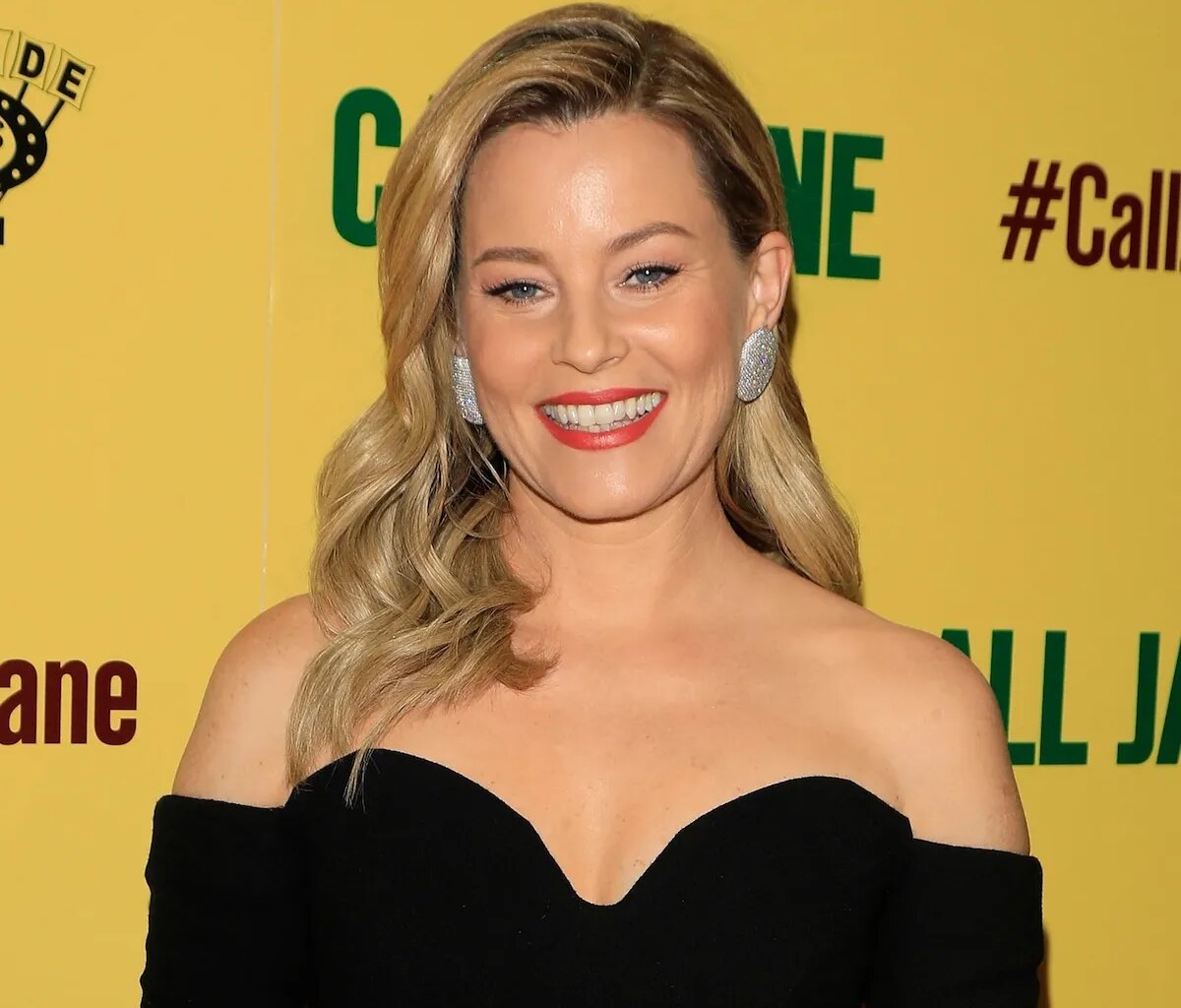 Elizabeth Banks in Bikini Is "Looking Cute in Middle Age" — Celebwell