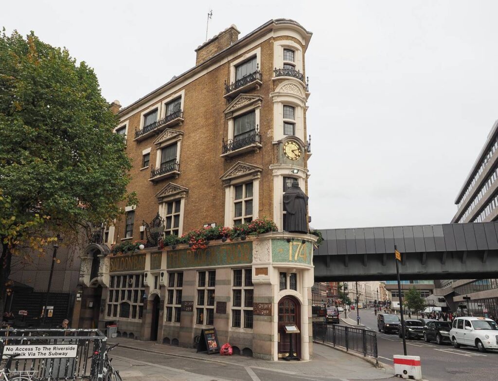 The exterior of the Black Friar pub
