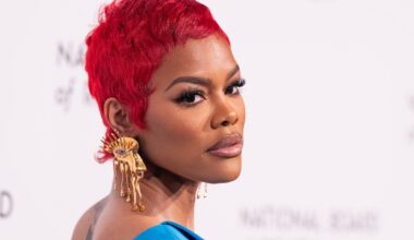 Teyana Taylor in Bikini Says "Hi" — Celebwell