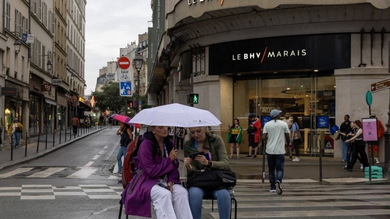 French growth stalls as business sentiment falters | snaps