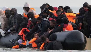 Is it time for gunboats to help stop the people smugglers? | UK News