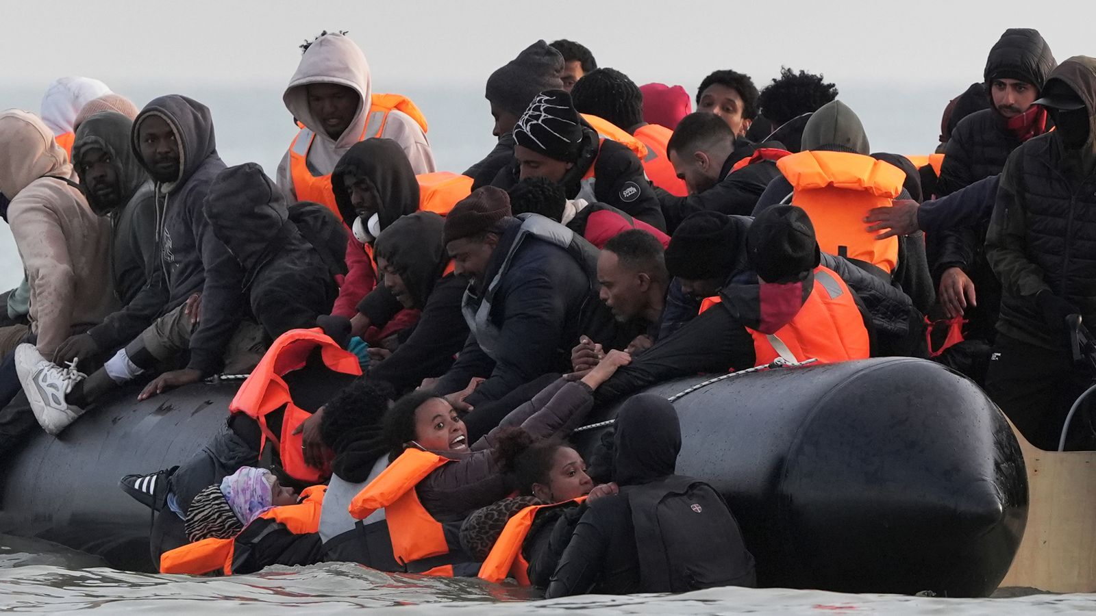 Is it time for gunboats to help stop the people smugglers? | UK News