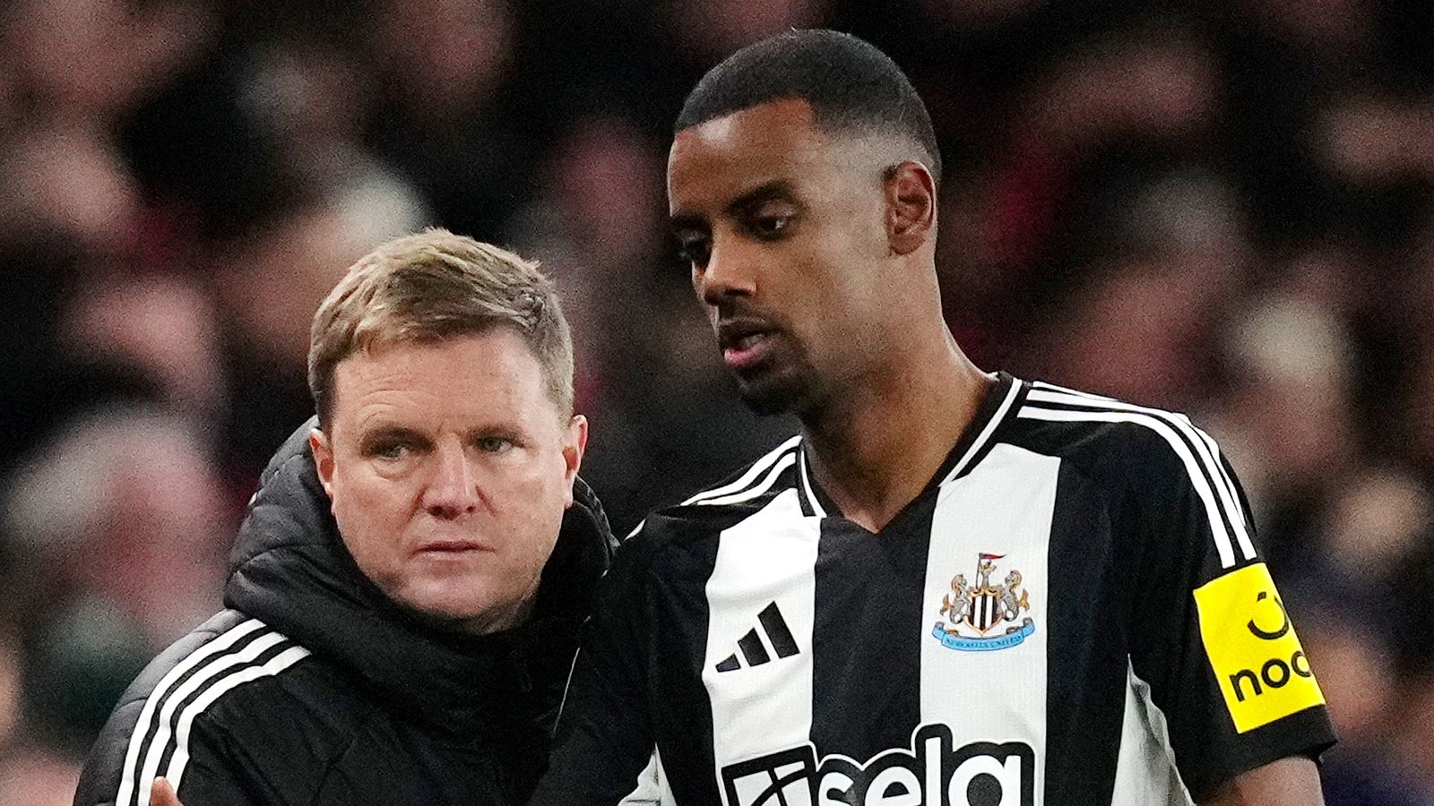 Alexander Isak transfer news: Eddie Howe says Liverpool target cannot train with Newcastle squad but still has future at club | Football News