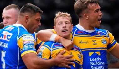 Lachlan Miller and his Leeds Rhinos team-mates celebrate scoring against Castleford Tigers (SWPix.com)