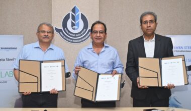Tata Steel signs MoU with IIT Bhubaneswar and India Accelerator to launch TomorrowLAB Accelerator Programme for emerging startups