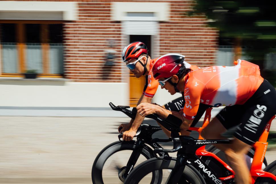Team INEOS wears Gobik at the Tour de France 2025 (5)