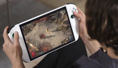 Abxylute will actually sell Intel and Tencent’s gigantic glasses-free 3D handheld