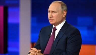 Putin urges Trump to avoid 'excessive expectations' on resolving Ukraine conflict and instead resume talks
