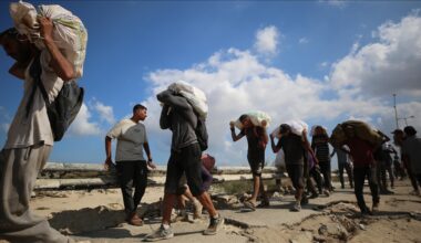 US plans to 'take over' Gaza aid operations