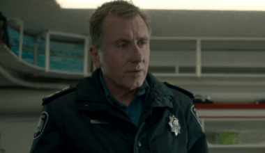 Tim Roth fans will want to catch up on his twisty British crime drama "crackling with tension"