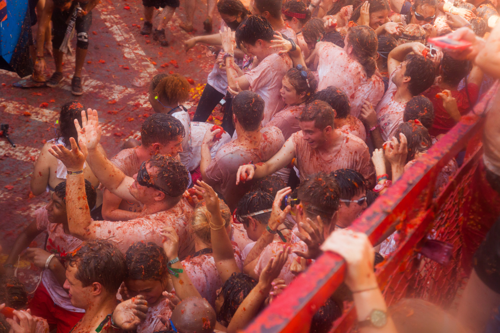 Thousands gather in Spain for the world's most famous food fight -