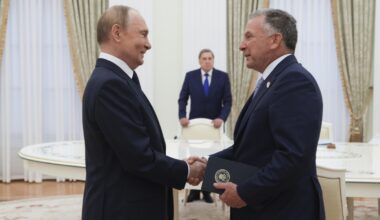 Russia says Trump and Putin will meet to discuss Ukraine war : NPR