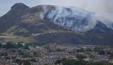Firefighters battle gorse fire at Edinburgh's Arthur’s Seat