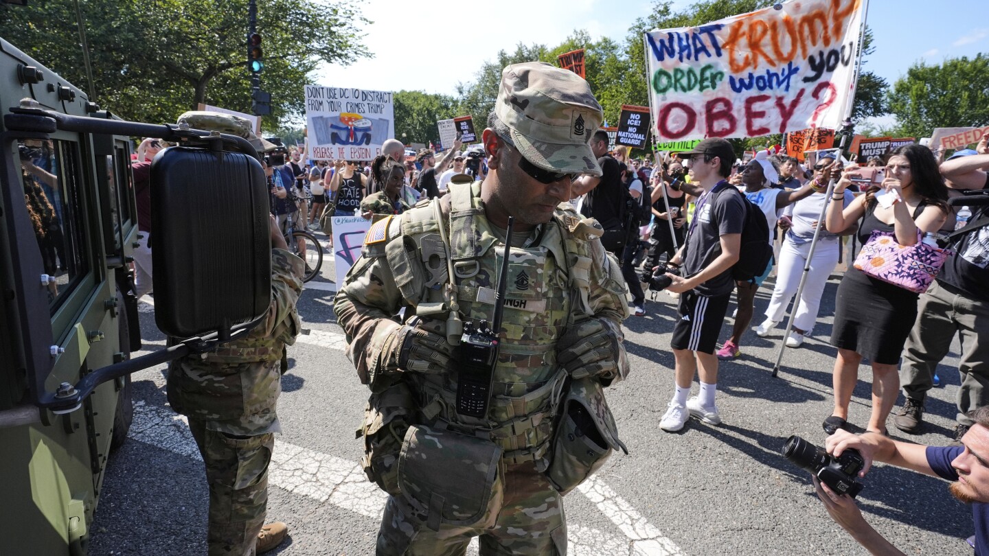 States send hundreds of National Guard members to Washington