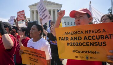 Q&A: Can Trump hold a mid-decade census?