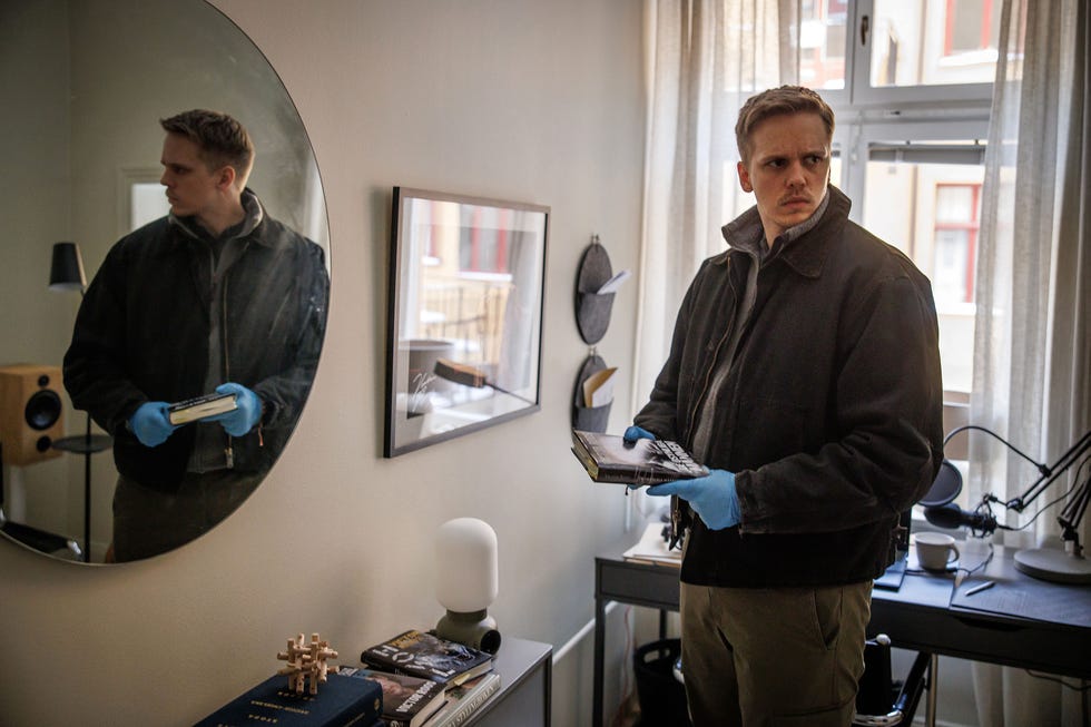 valter skarsgard, beck season 10