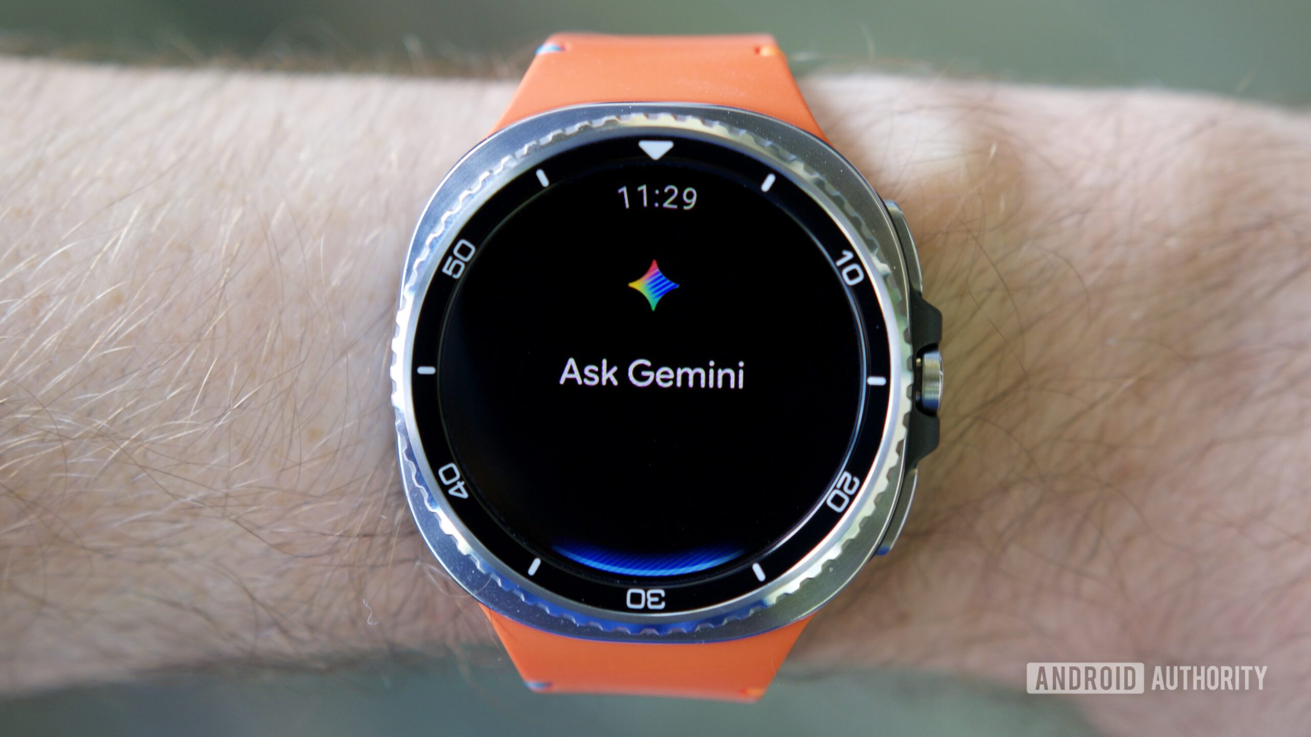 The Galaxy Watch 8 Classic running Gemini.