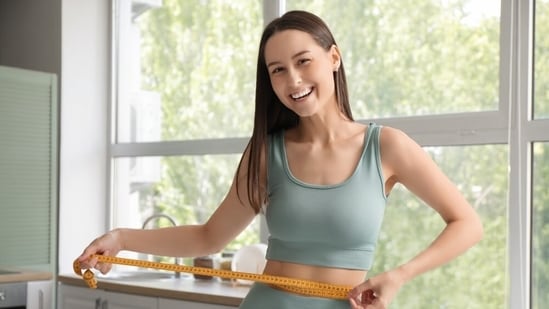 Don't get confused between water loss with fat loss, as the quick fix weight loss hacks don't burn actual fat so quickly.(Shutterstock)
