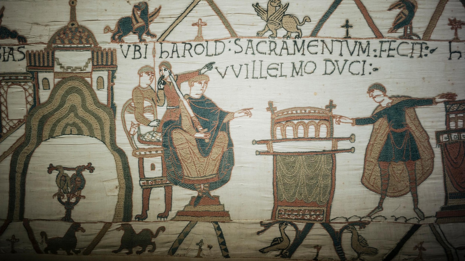 With the Bayeux Tapestry that tells of their long rivalry, France and Britain are making nice