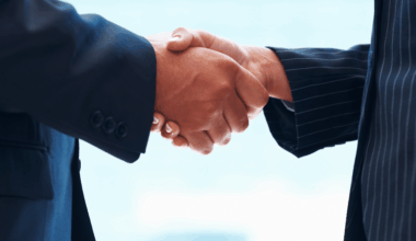 power-shaking-hands