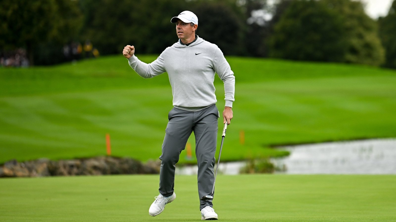 McIlroy takes tips from Federer on extending career