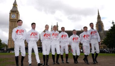 Jockeys protest against proposed UK betting tax hike