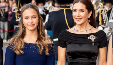 Queen Mary borrows designer blouse from Princess Josephine's wardrobe