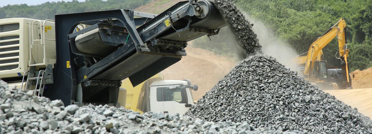 At UK£3.63, Is Breedon Group plc (LON:BREE) Worth Looking At Closely?