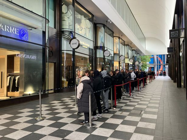 The queue stretched all the way to the end of Peter's Lane