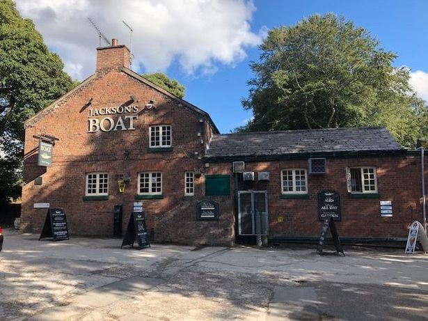 Jackson's Boat in Sale has been hailed as the perfect pub for dogwalkers