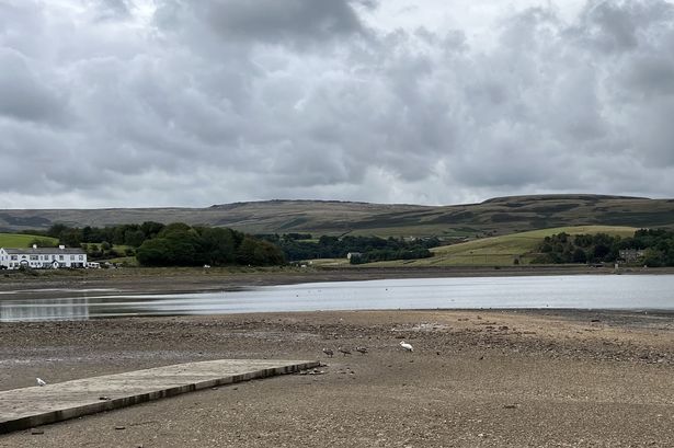 Hollingworth Lake