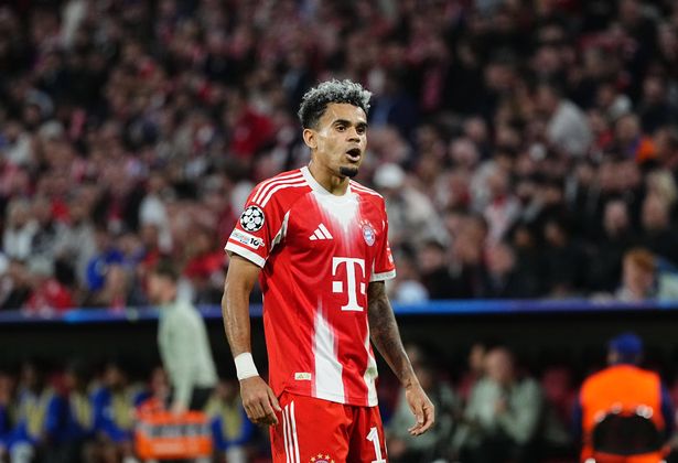Luis Diaz looks on during the Champions League match between FC Bayern München and FC Chelsea at Allianz arena, Munich, Germany on September 17, 2025