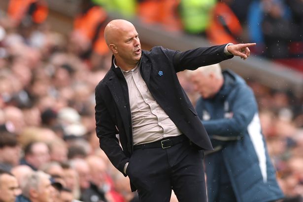 LIVERPOOL, ENGLAND - SEPTEMBER 20: Arne Slot, Manager of Liverpool, gives the team instructions during the Premier League match between Liverpool and Everton at Anfield on September 20, 2025 in Liverpool, England. (Photo by Carl Recine/Getty Images)