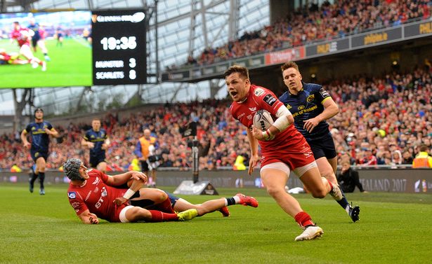 Scarlets' Steffan Evans scores in the 2017 Pro12 final