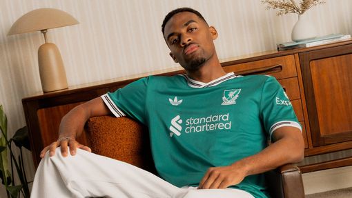 Ryan Gravenberch in the new Liverpool third kit